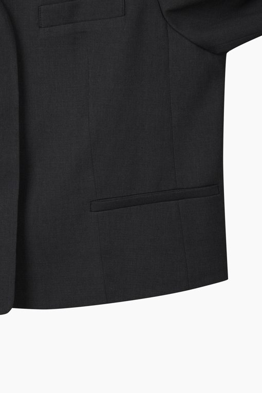 https://img.benettonmall.com/PARTS/KS/26S/SAJKE7631CG_MB_D14.jpg?cb=1778668868