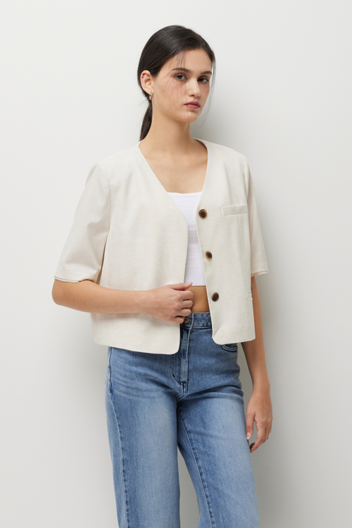 https://img.benettonmall.com/PARTS/KS/26S/SAJKE7631IV_MB_D1.jpg?cb=1778668868