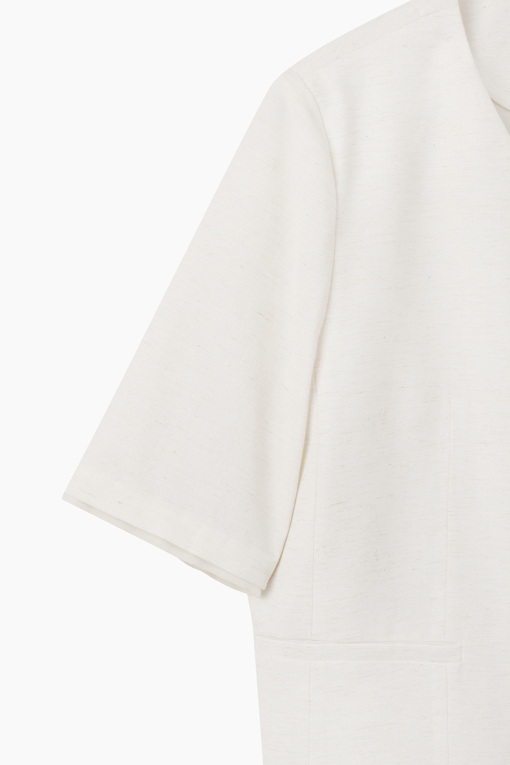 https://img.benettonmall.com/PARTS/KS/26S/SAJKE7631IV_MB_D13.jpg?cb=1778668868