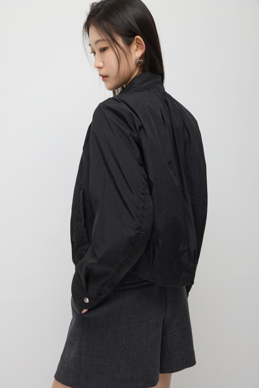 https://img.benettonmall.com/PARTS/KS/26S/SAJP01611BK_MB_D4.jpg?cb=1782918151