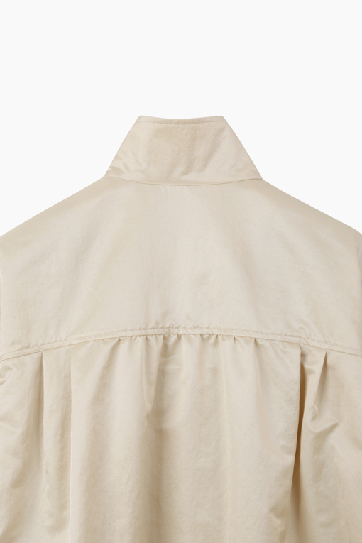 https://img.benettonmall.com/PARTS/KS/26S/SAJP06611CR_MB_D15.jpg?cb=1782918151