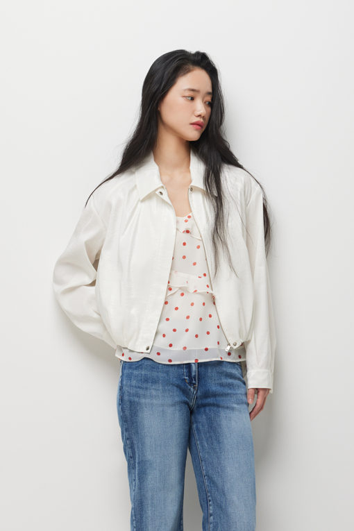 https://img.benettonmall.com/PARTS/KS/26S/SAJP31631IV_MB_D0.jpg?cb=1782918151
