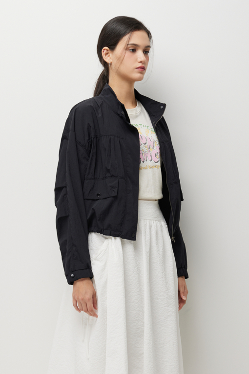 https://img.benettonmall.com/PARTS/KS/26S/SAJP35631BK_MB_D1.jpg?cb=1782918151
