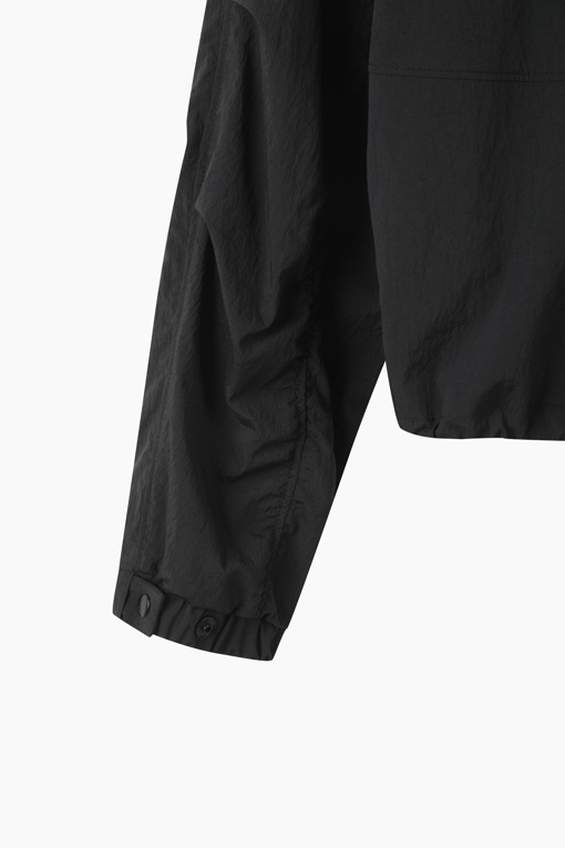 https://img.benettonmall.com/PARTS/KS/26S/SAJP35631BK_MB_D14.jpg?cb=1782918151