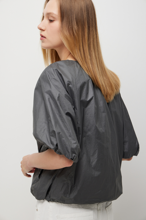 https://img.benettonmall.com/PARTS/KS/26S/SAJP36631DG_MB_D4.jpg?cb=1782918151
