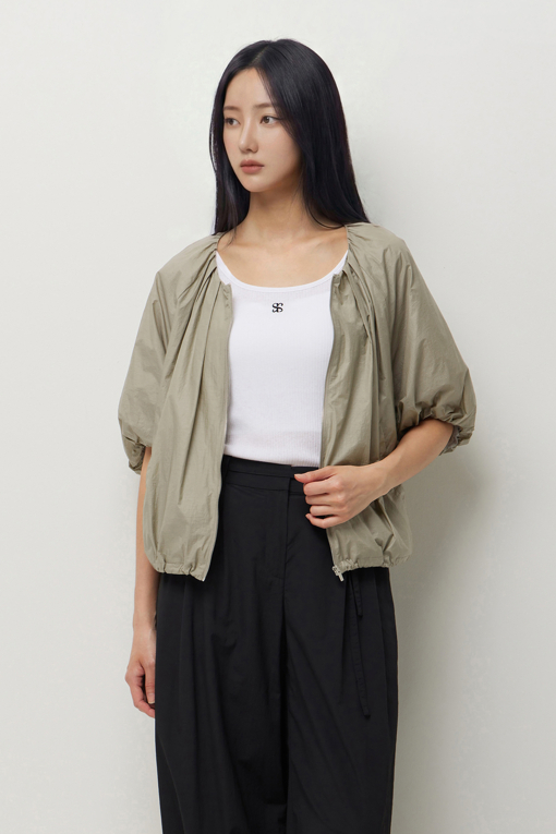 https://img.benettonmall.com/PARTS/KS/26S/SAJP36631KA_MB_D0.jpg?cb=1782918151