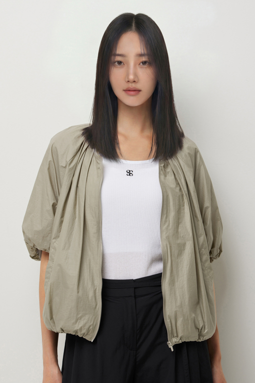 https://img.benettonmall.com/PARTS/KS/26S/SAJP36631KA_MB_D3.jpg?cb=1782918151