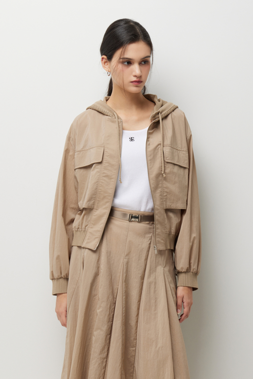 https://img.benettonmall.com/PARTS/KS/26S/SAJP39631BE_MB_D2.jpg?cb=1778668868