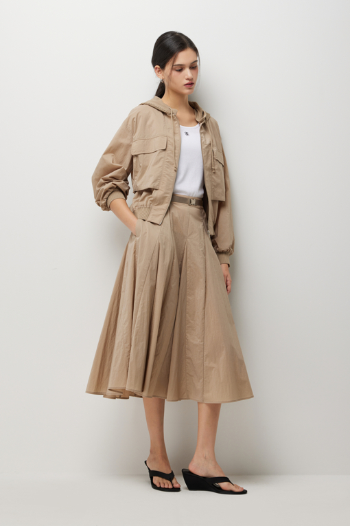 https://img.benettonmall.com/PARTS/KS/26S/SAJP39631BE_MB_D6.jpg?cb=1778668868