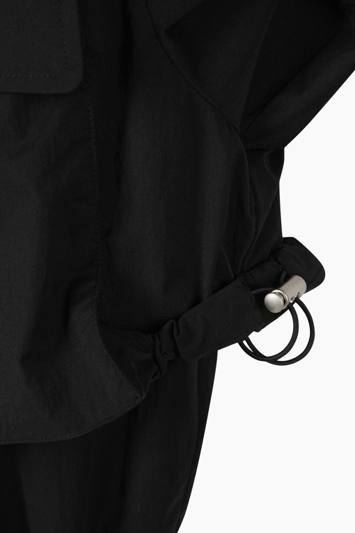https://img.benettonmall.com/PARTS/KS/26S/SAJP39631BK_MB_D13.jpg?cb=1778668868