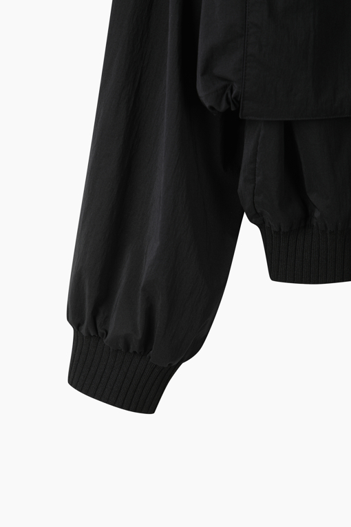 https://img.benettonmall.com/PARTS/KS/26S/SAJP39631BK_MB_D14.jpg