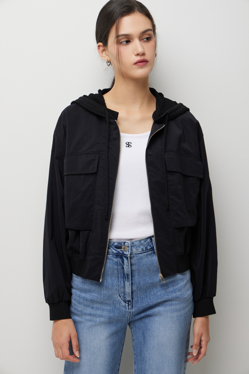 https://img.benettonmall.com/PARTS/KS/26S/SAJP39631BK_MB_D3.jpg?cb=1778668868