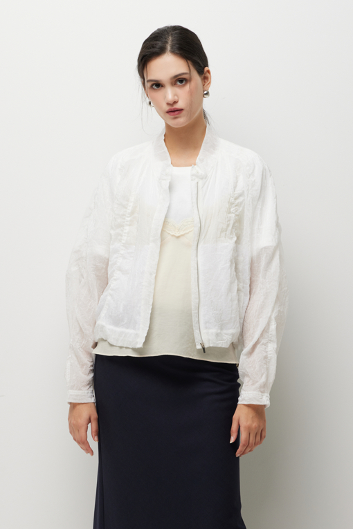 https://img.benettonmall.com/PARTS/KS/26S/SAJP40631WH_MB_D0.jpg?cb=1782918151