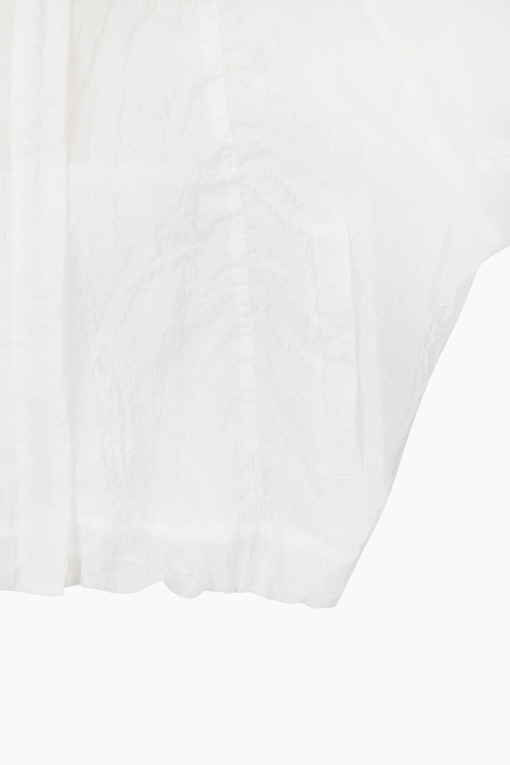 https://img.benettonmall.com/PARTS/KS/26S/SAJP40631WH_MB_D14.jpg?cb=1782918151