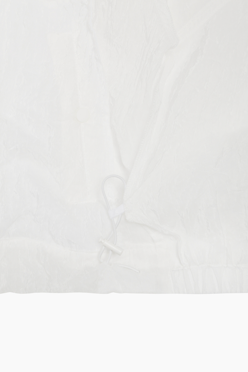https://img.benettonmall.com/PARTS/KS/26S/SAJP40631WH_MB_D15.jpg?cb=1782918151