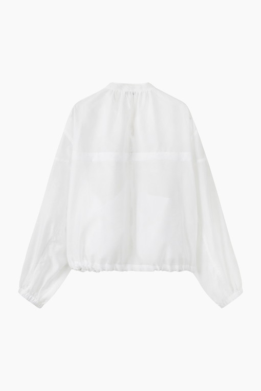 https://img.benettonmall.com/PARTS/KS/26S/SAJP80631WH_MB_D11.jpg?cb=1782918151