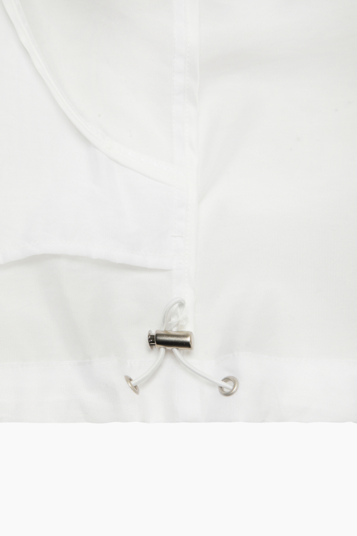 https://img.benettonmall.com/PARTS/KS/26S/SAJP80631WH_MB_D15.jpg?cb=1782918151