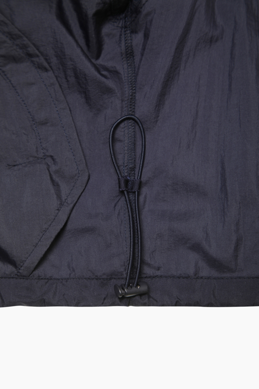 https://img.benettonmall.com/PARTS/KS/26S/SAJPE1631DN_MB_D15.jpg?cb=1778668868