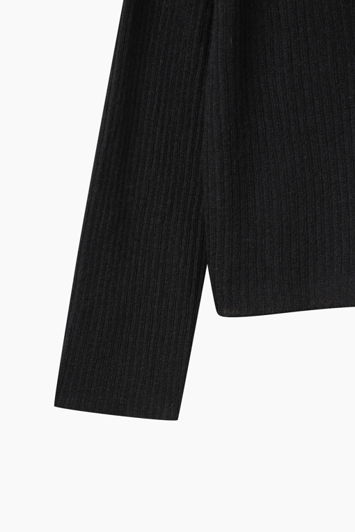 https://img.benettonmall.com/PARTS/KS/26S/SAKC01611BK_MB_D13.jpg?cb=1782918151