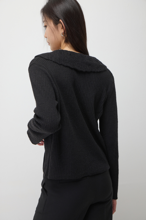https://img.benettonmall.com/PARTS/KS/26S/SAKC01611BK_MB_D4.jpg?cb=1782918151