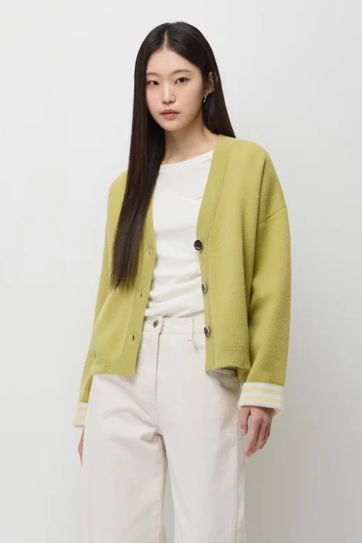 https://img.benettonmall.com/PARTS/KS/26S/SAKC02611OL_MB.jpg?cb=1782918151