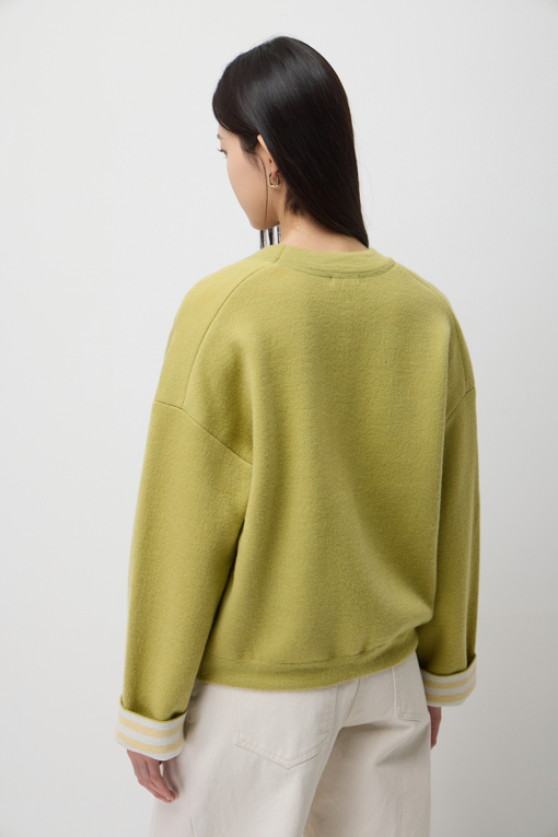 https://img.benettonmall.com/PARTS/KS/26S/SAKC02611OL_MB_D4.jpg?cb=1782918151