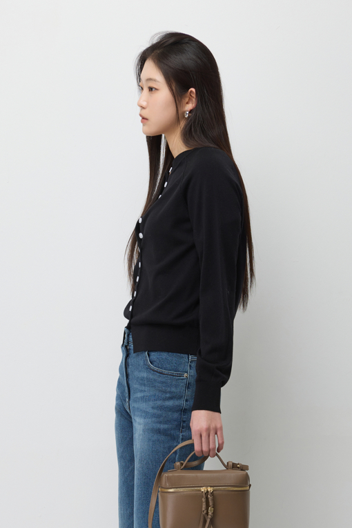 https://img.benettonmall.com/PARTS/KS/26S/SAKC04611BK_MB_D2.jpg?cb=1782918151