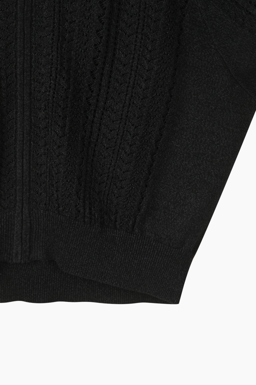 https://img.benettonmall.com/PARTS/KS/26S/SAKC33631BK_MB_D15.jpg?cb=1782918151