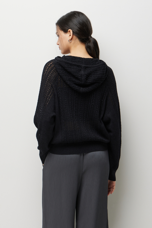 https://img.benettonmall.com/PARTS/KS/26S/SAKC33631BK_MB_D2.jpg?cb=1782918151
