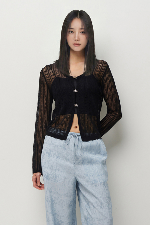 https://img.benettonmall.com/PARTS/KS/26S/SAKC38631BK_MB_D0.jpg?cb=1782918151