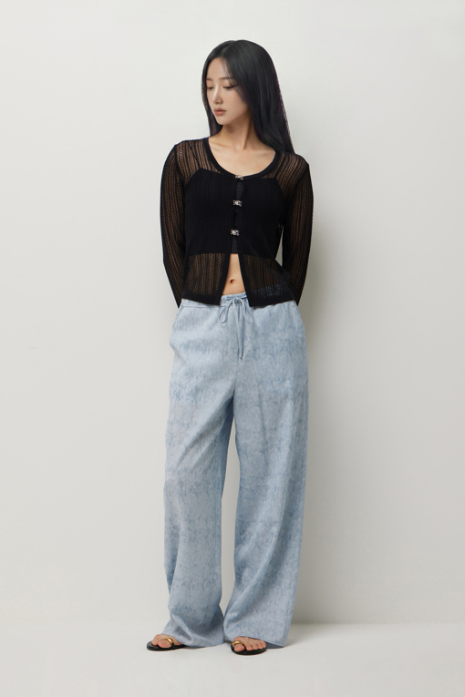 https://img.benettonmall.com/PARTS/KS/26S/SAKC38631BK_MB_D5.jpg?cb=1782918151