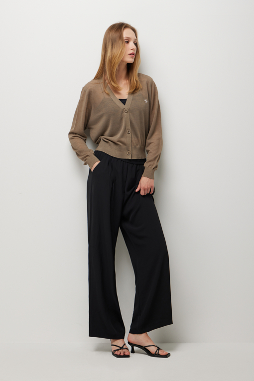https://img.benettonmall.com/PARTS/KS/26S/SAKC39631BG_MB_D5.jpg?cb=1782918151