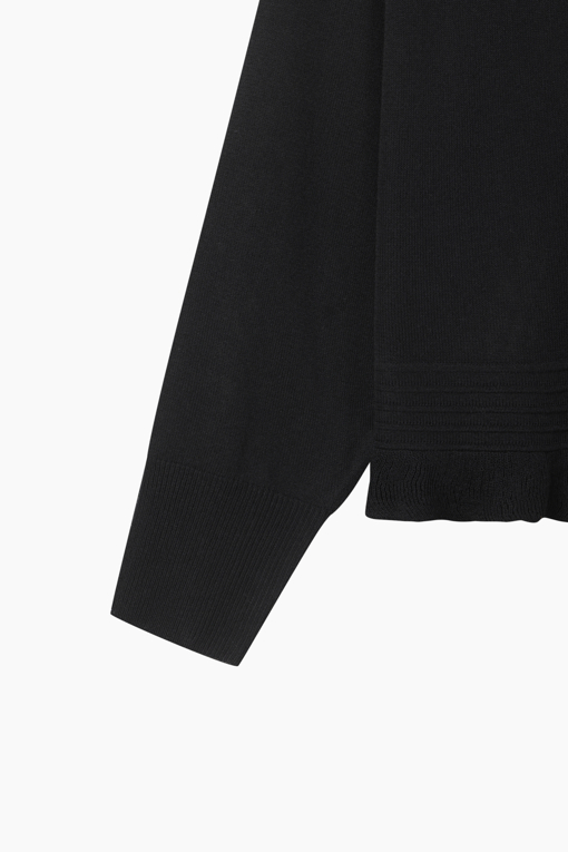https://img.benettonmall.com/PARTS/KS/26S/SAKC81631BK_MB_D13.jpg?cb=1782918151