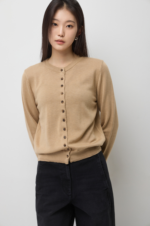 https://img.benettonmall.com/PARTS/KS/26S/SAKCE1611BG_MB_D3.jpg?cb=1782918151