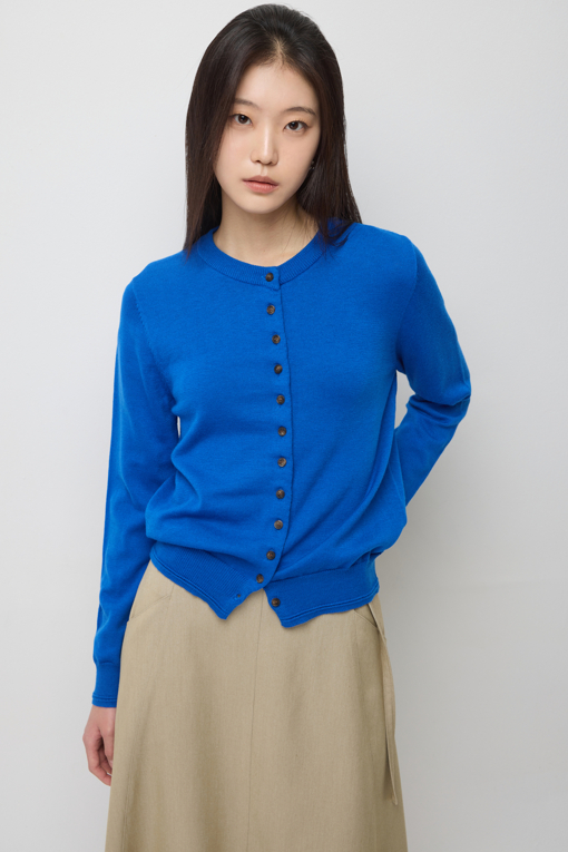 https://img.benettonmall.com/PARTS/KS/26S/SAKCE1611BL_MB_D3.jpg?cb=1782918151
