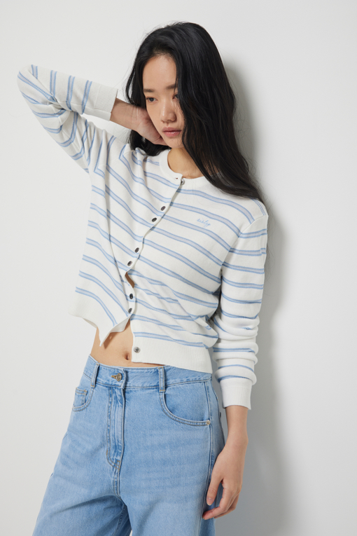 https://img.benettonmall.com/PARTS/KS/26S/SAKCE2631BL_MB_D2.jpg?cb=1778668868