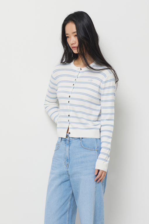 https://img.benettonmall.com/PARTS/KS/26S/SAKCE2631BL_MB_D5.jpg?cb=1778668868