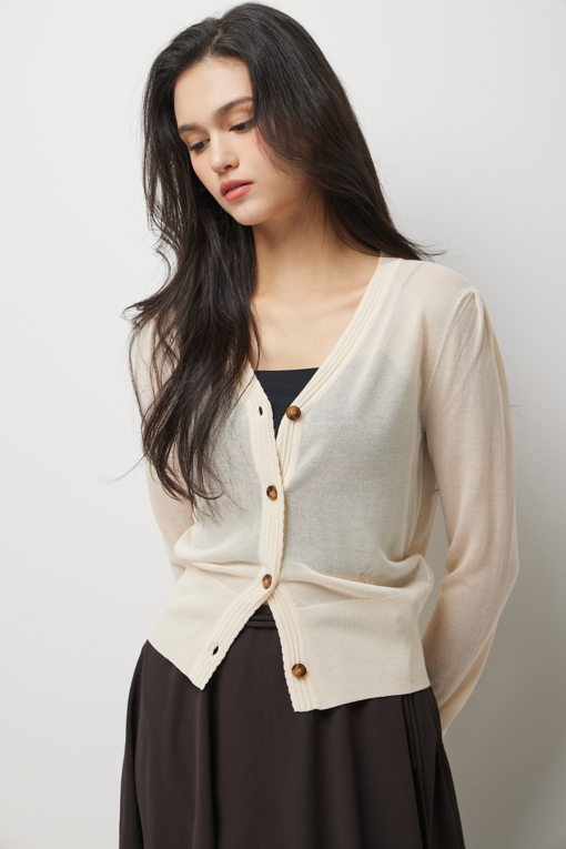 https://img.benettonmall.com/PARTS/KS/26S/SAKCE9631CR_MB_D3.jpg?cb=1778668868