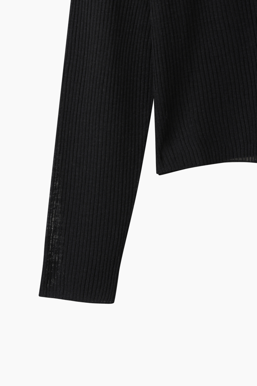 https://img.benettonmall.com/PARTS/KS/26S/SAKCZ2631BK_MB_D13.jpg?cb=1778668868