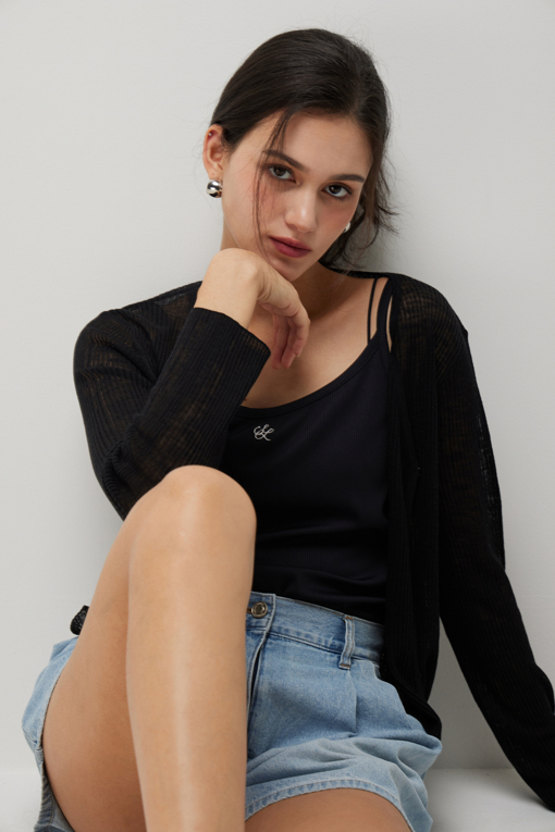 https://img.benettonmall.com/PARTS/KS/26S/SAKCZ2631BK_MB_D6.jpg?cb=1777643535