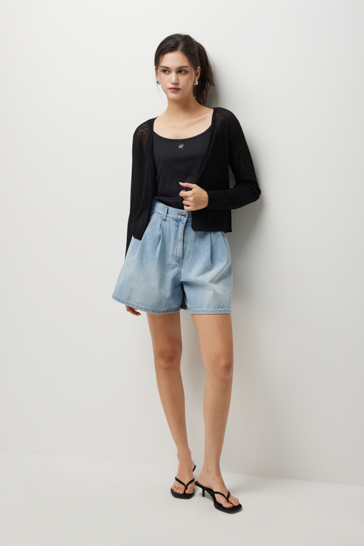 https://img.benettonmall.com/PARTS/KS/26S/SAKCZ2631BK_MB_D8.jpg?cb=1777643535