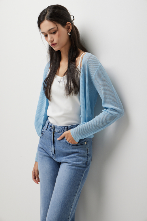 https://img.benettonmall.com/PARTS/KS/26S/SAKCZ2631SB_MB_D6.jpg?cb=1777643535