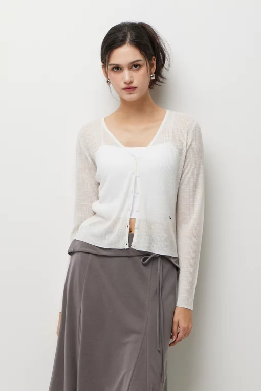 https://img.benettonmall.com/PARTS/KS/26S/SAKCZ2631WH_MB.jpg?cb=1777643535