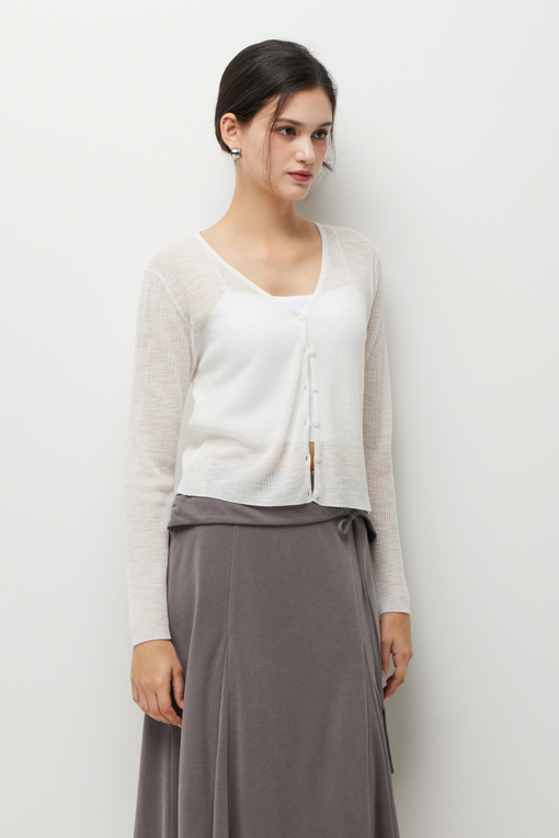 https://img.benettonmall.com/PARTS/KS/26S/SAKCZ2631WH_MB_D1.jpg?cb=1777643535