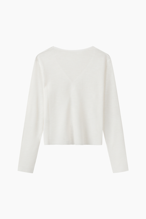 https://img.benettonmall.com/PARTS/KS/26S/SAKCZ2631WH_MB_D11.jpg?cb=1777643535