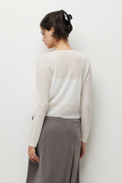 https://img.benettonmall.com/PARTS/KS/26S/SAKCZ2631WH_MB_D2.jpg?cb=1778668868