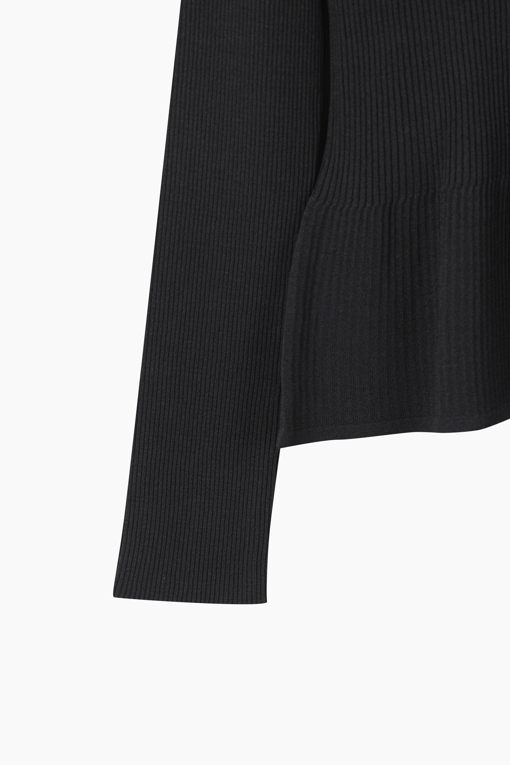 https://img.benettonmall.com/PARTS/KS/26S/SAKP07611BK_MB_D13.jpg?cb=1782918151