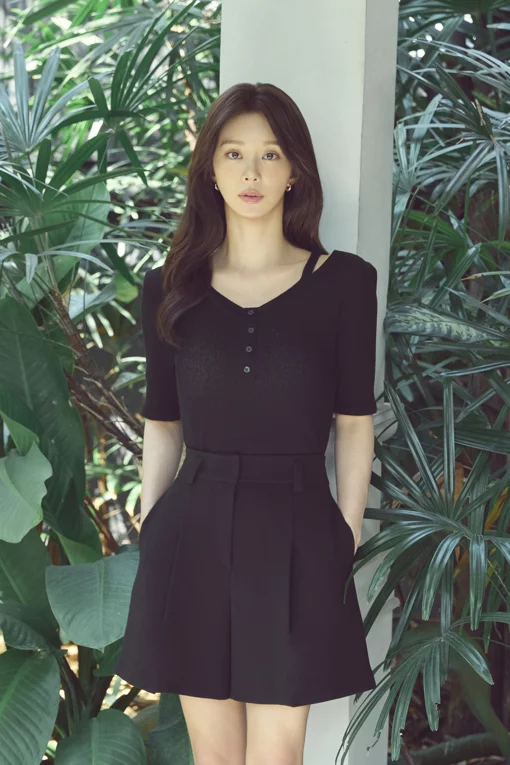 https://img.benettonmall.com/PARTS/KS/26S/SAKP33631BK_MB.jpg?cb=1782918151
