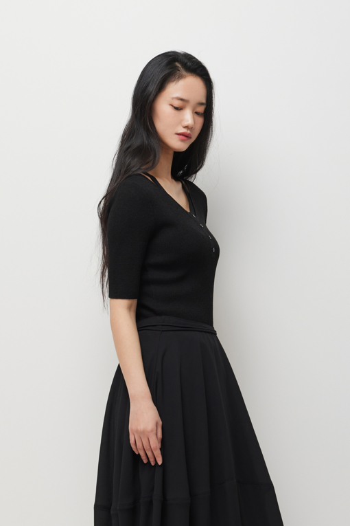 https://img.benettonmall.com/PARTS/KS/26S/SAKP33631BK_MB_D2.jpg?cb=1782918151