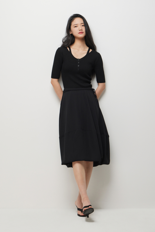 https://img.benettonmall.com/PARTS/KS/26S/SAKP33631BK_MB_D6.jpg?cb=1782918151